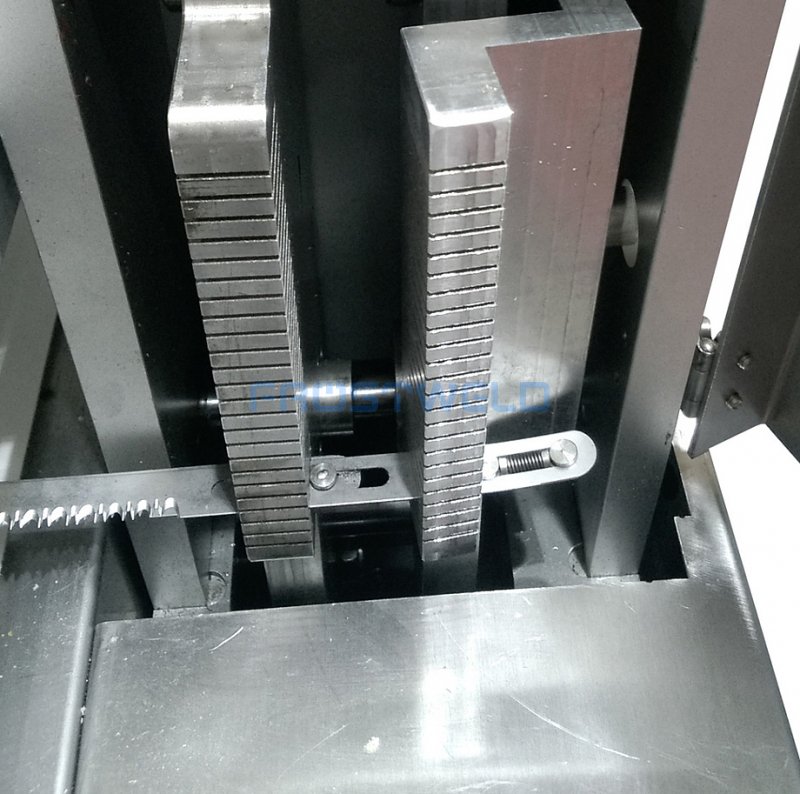 Машина горизонтальной нарезки тортов и бисквита Danler GD-450 — фото 4